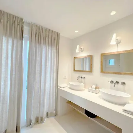 Furia Beach House Villa *